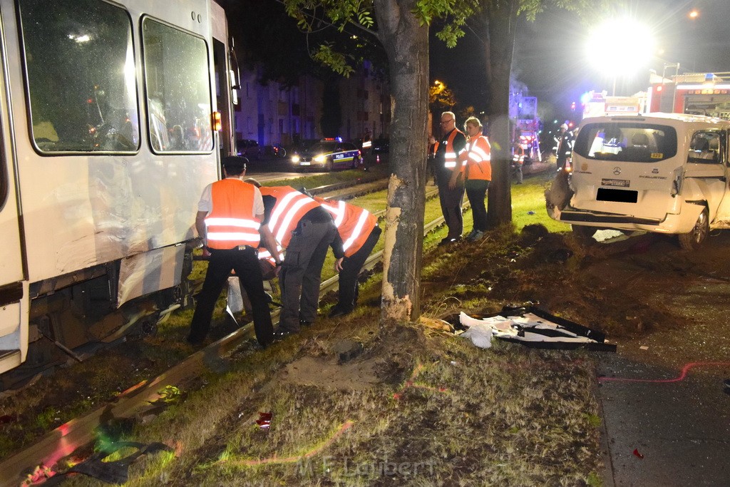 VU PKW Strab Koeln Niehl Amsterdamerstr Friedrich Karlstr P220.JPG - Miklos Laubert